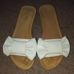 slippers